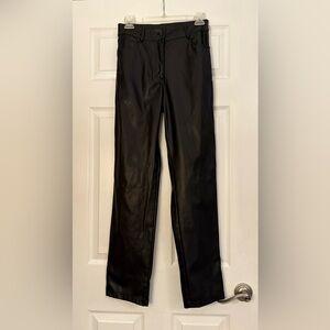 ILLA ILLA Black PU/Faux Leather Straight Leg Pants. Size Small.